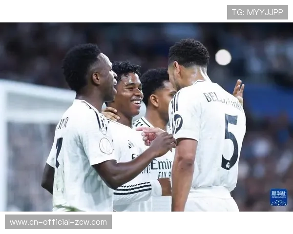 皇马4-1大胜皇家社会,维尼修斯点球梅开二度助球队登顶积分榜 皇马4-1大胜皇家社会,维尼修斯点球梅开二度助球队登顶积分榜